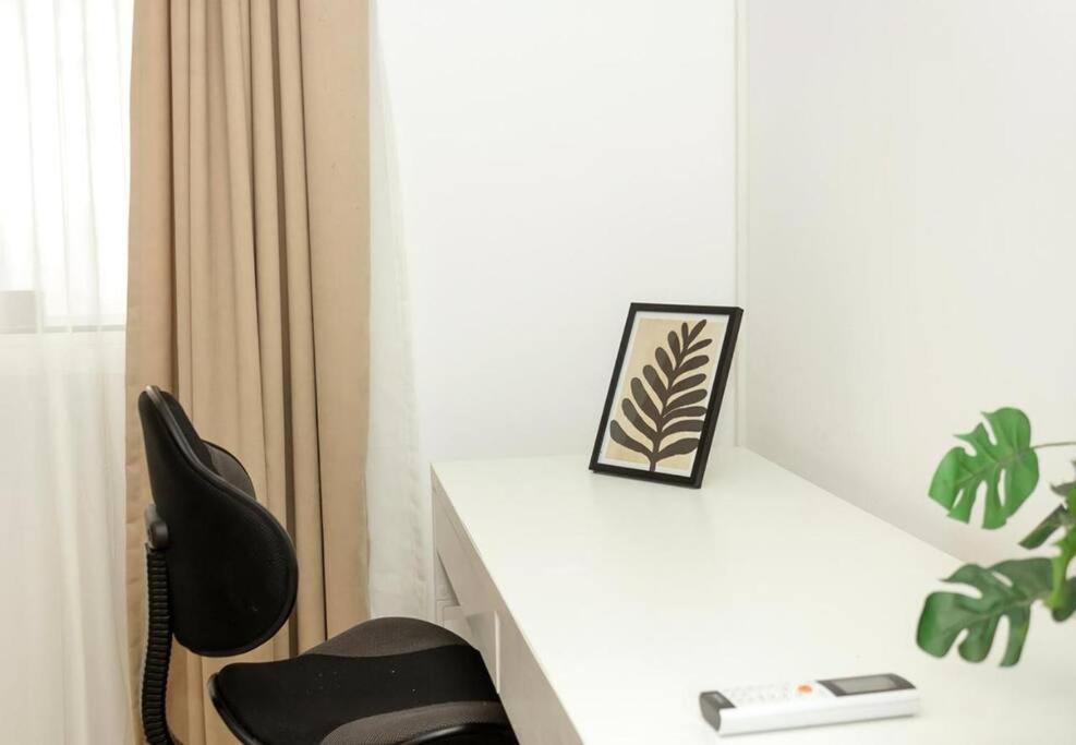 Modern Bright Apartment Close To City Center And Grand Mall Varna Eksteriør bilde